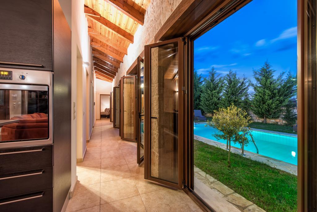 Astarte Villas - Kyveli Luxurious Private Villa Gaitani Room photo