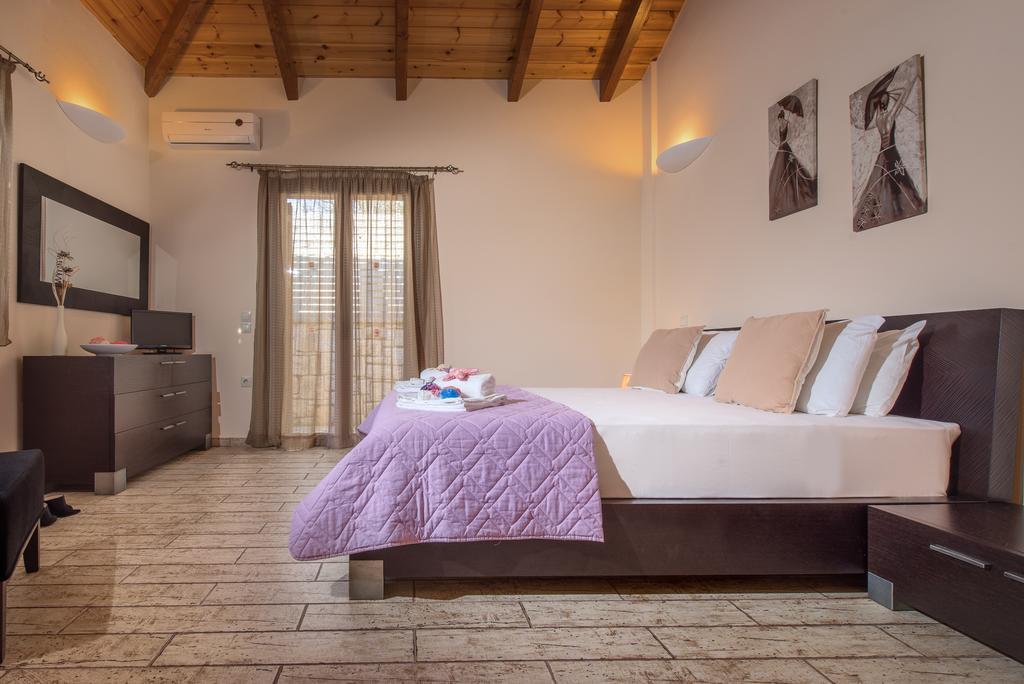 Astarte Villas - Kyveli Luxurious Private Villa Gaitani Room photo