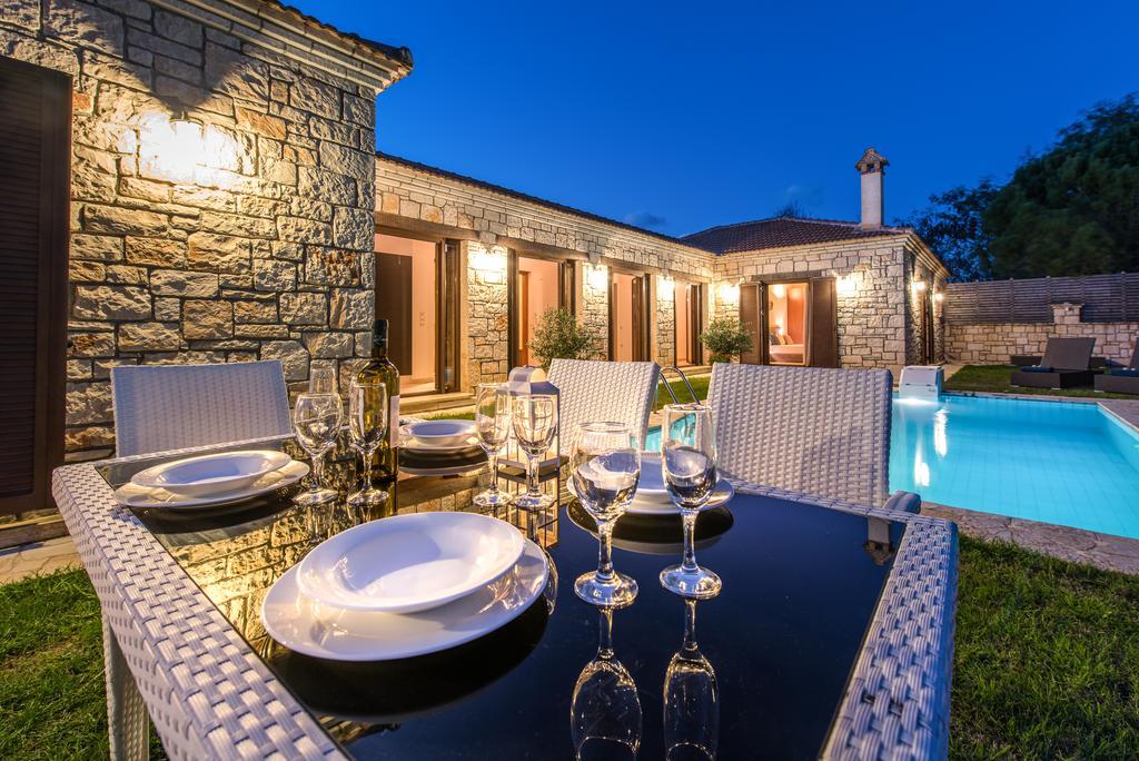 Astarte Villas - Kyveli Luxurious Private Villa Gaitani Room photo